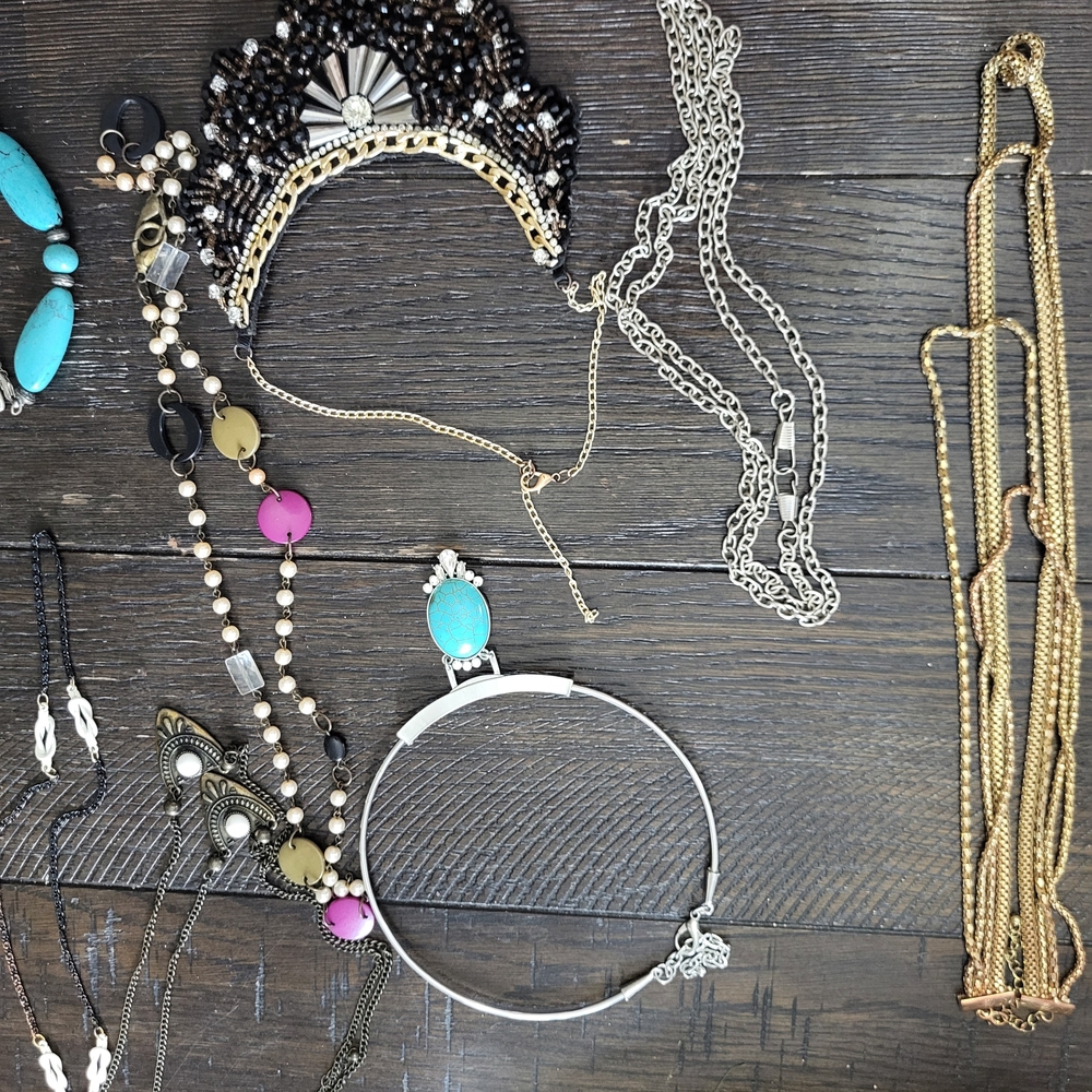 Chic Black and Silver Beaded Necklace